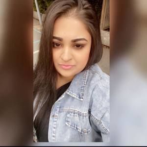 Meet your Posher, Angeline